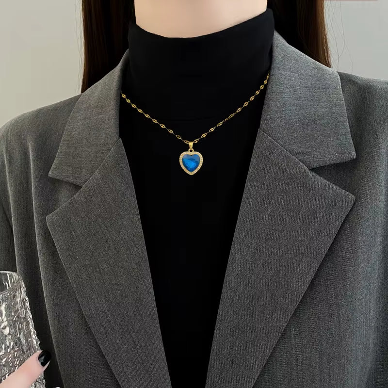 Women'S 316L Stainless Steel Heart-Shaped Pendant Necklace with Big Blue Zircon Fashion Clavicle Chain Jewelry Gift for Girls
