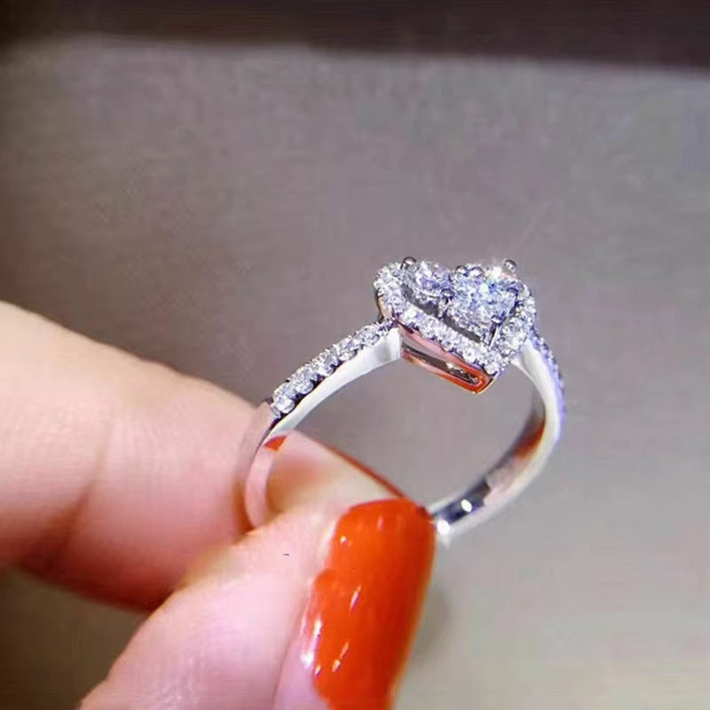 Fashion Luxury Heart Rings Women Inlaid Dazzling Cubic Zirconia Elegant Wedding Accessories Daily Wearable Trendy Jewelry