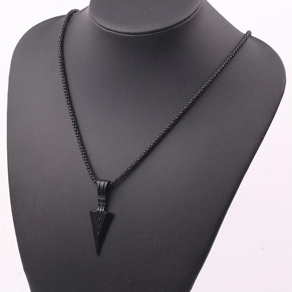 Men Necklace Hip Hop Vintage Arrow Necklace Stainless Steel Hip Hop Pendant Sweater Necklace Gift Jewelry Necklace for Men