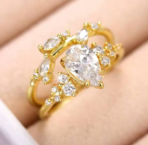 Luxury Pear Cubic Zirconia Set Rings for Women