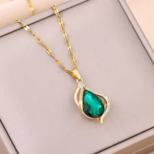 New Vintage Style Light Luxury Green Water Drop Pendant Necklace For Women Trendy Stainless Steel Jewelry Ladies Wedding Jewelry