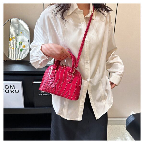 Retro Shoulder Bag Fashion Pu Leather New Women's Bag Waterproof Crocodile Pattern Versatile Crossbody Bag