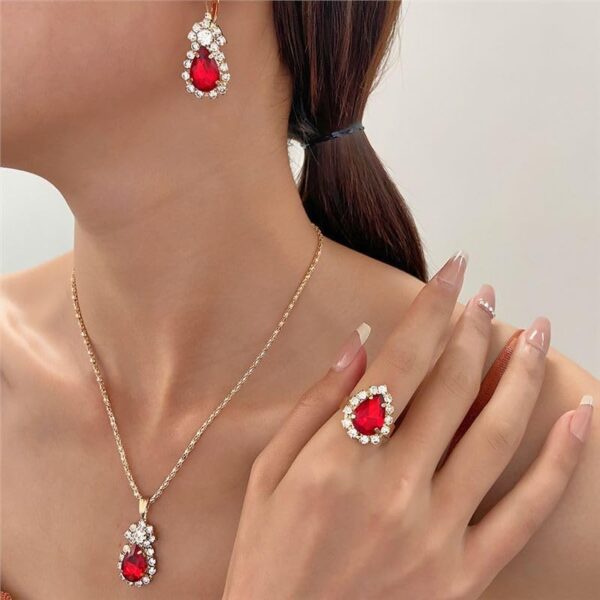 Sparkling Rhinestone Ladies Gifts Bride Silver Bridal Necklace Earrings Ring Set Crystal Wedding Jewelry Set Rhinestone Choker Necklace for Women (Set of 3)