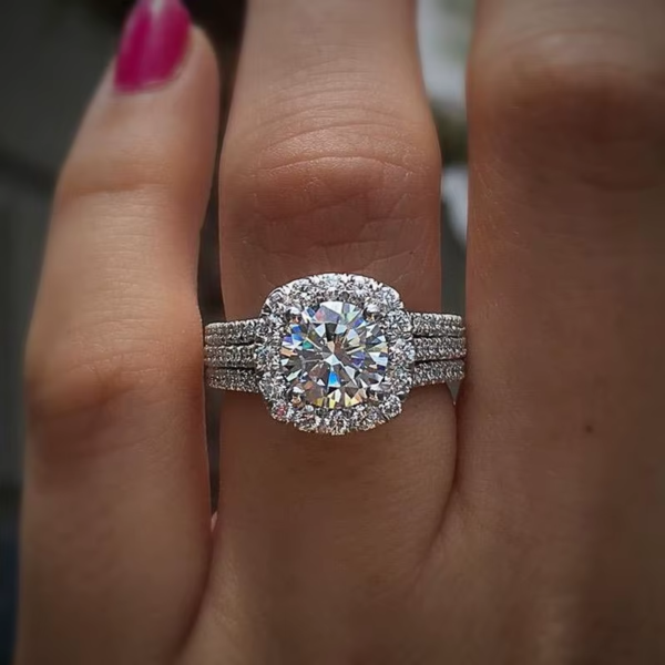 Luxury Silver Color Engagement Wedding Rings for Women Elegant Cushion Shaped Design Hot Sale Female Ring Fashion Jewelry